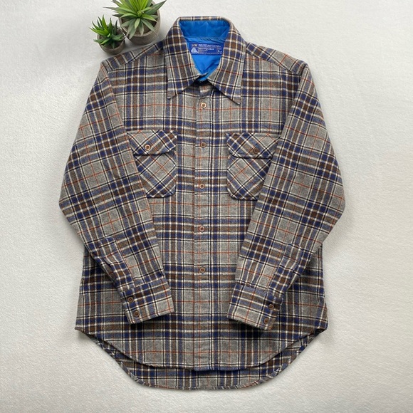 JCPenney Vintage Virgin Wool Plaid Long Sleeve Button Up Flannel Shirt - Picture 1 of 16
